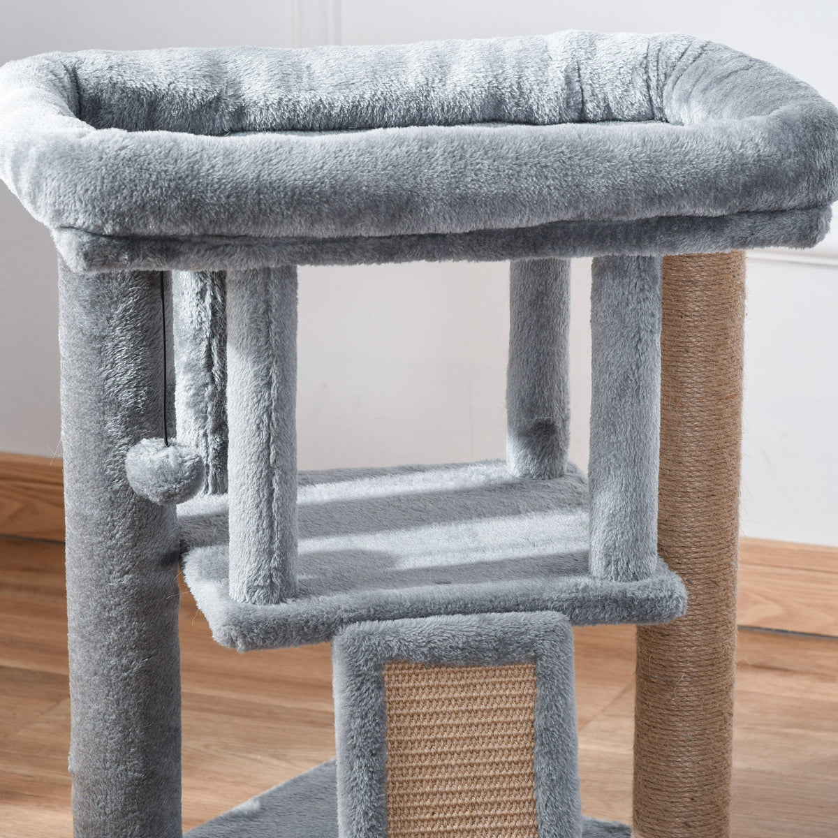 Arbre à chat hauteur de 57 cm avec griffoir en jute, niche, plateforme et balle de jeu, en tissu peluche gris clair - Alma Nova Care